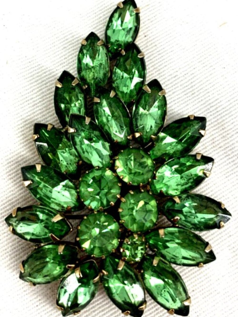 UV Rhinestone Brooch Green Glass Pin Center Stones Glow Rhinestones 2.5"